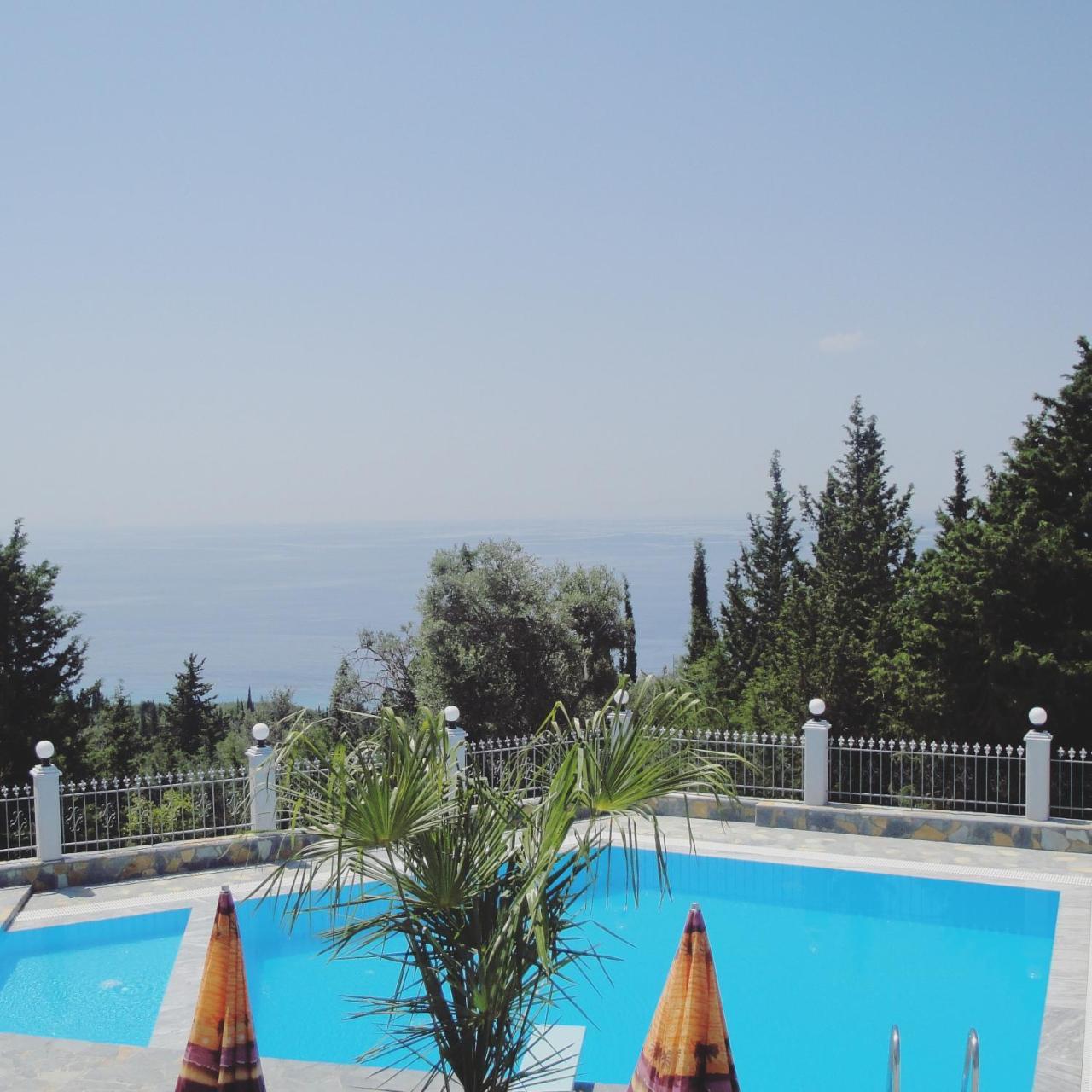Perivolos Apartments Dhërmi エクステリア 写真