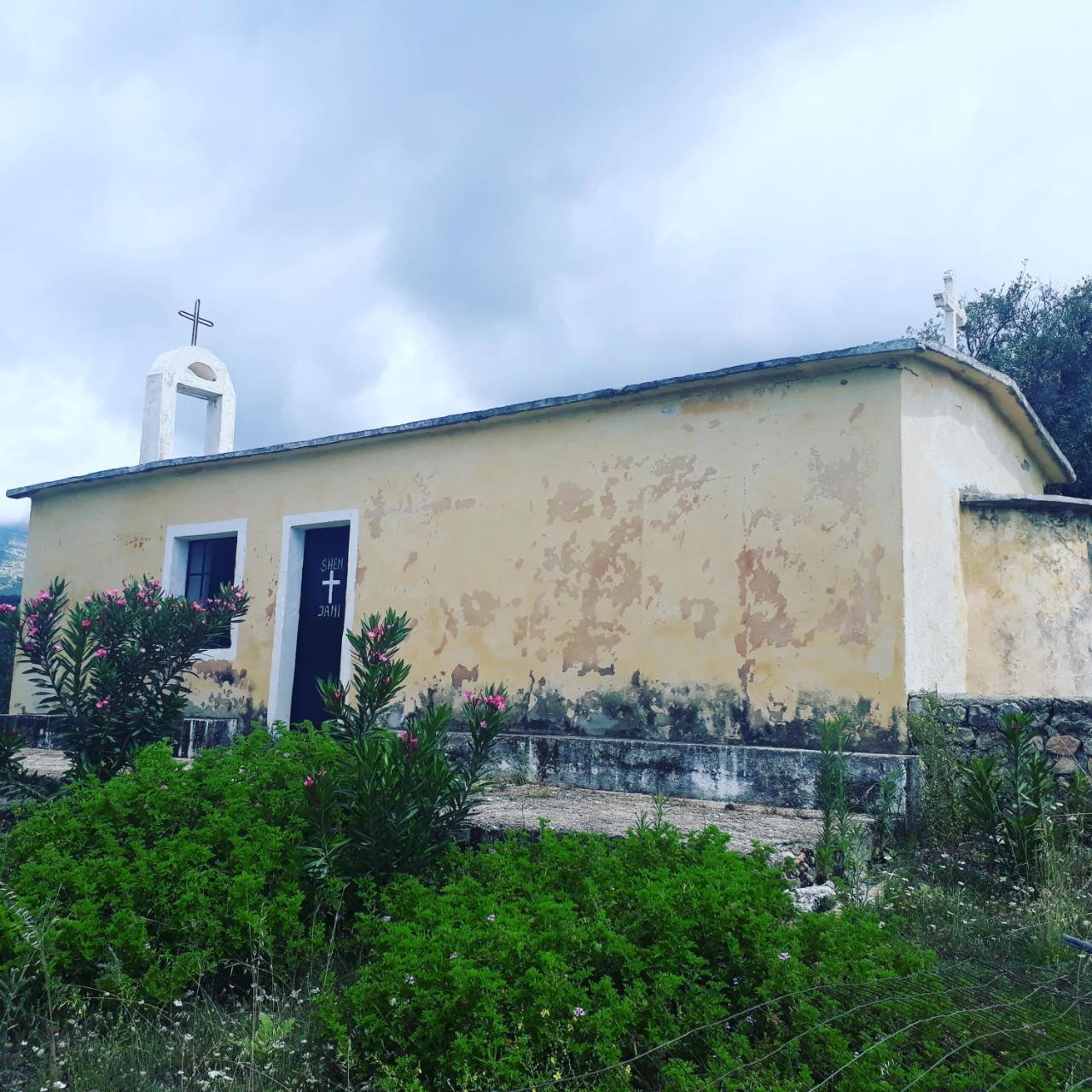 Perivolos Apartments Dhërmi エクステリア 写真